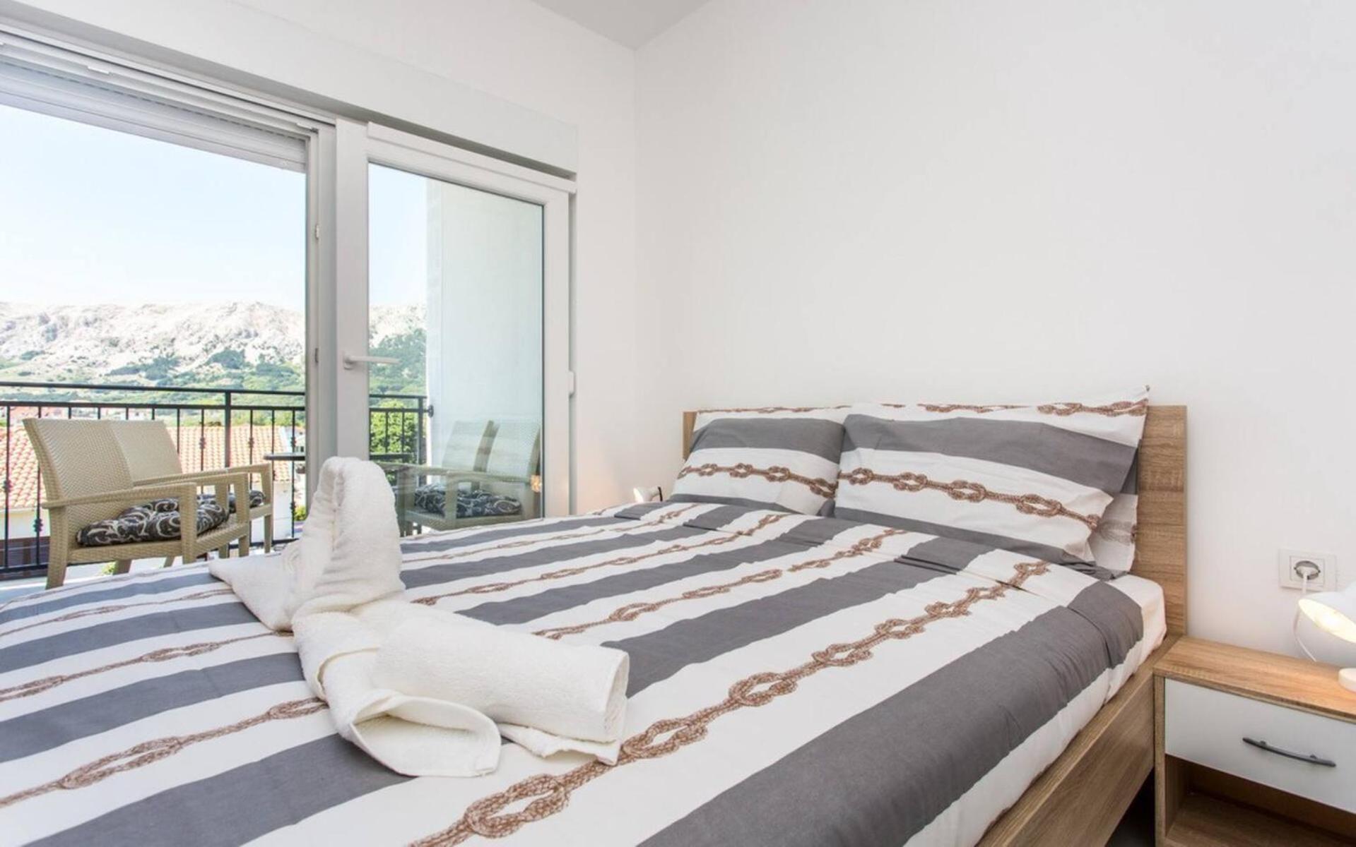 Apartments Bernardeta 1 Baška Buitenkant foto