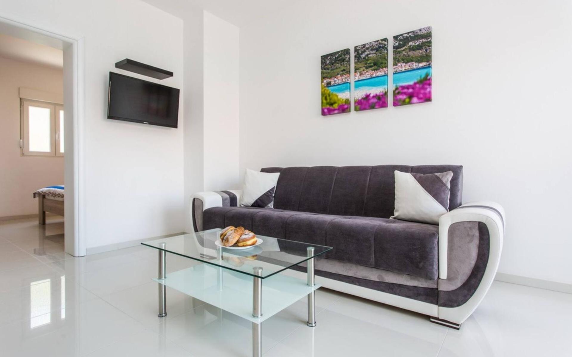Apartments Bernardeta 1 Baška Buitenkant foto